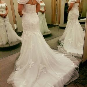 Wedding dress